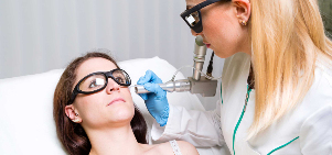 The holding of a procedure of skin resurfacing laser